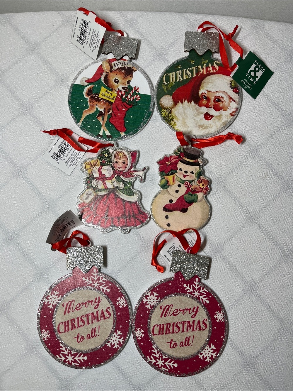 Vintage looking tree ornaments. Reindeer. Snowman.⛄️ 
New retail $6.99
Set of 6
